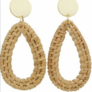 Woven spring earrings!
